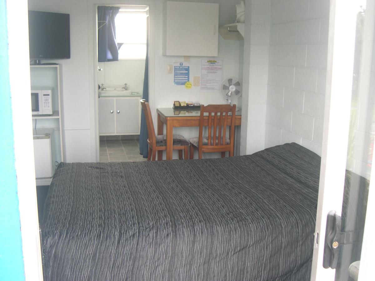 Strand Motel Tauranga Buitenkant foto